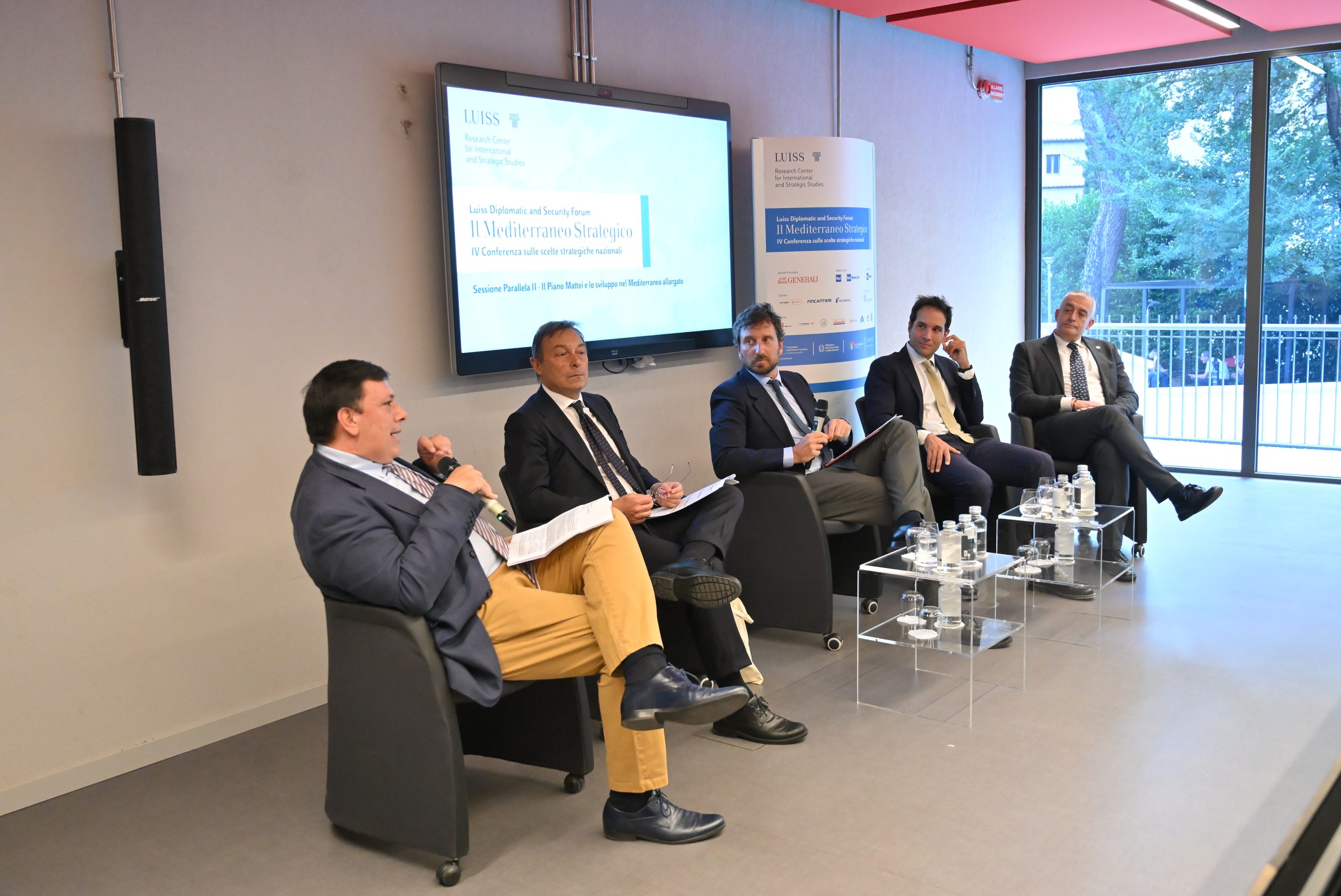 Un panel formato da Marco Massoni, Vittorio de Pedys, Antonino Inguscio, Maurizio Martina e altri Gaetano Quagliarello